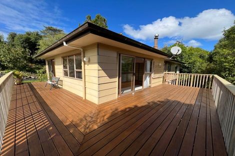 Photo of property in 42 Coroglen Avenue, Birkenhead, Auckland, 0626