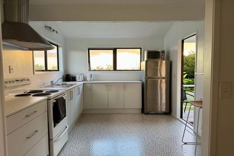 Photo of property in 14 Tetley Road, Surfdale, Waiheke Island, 1081