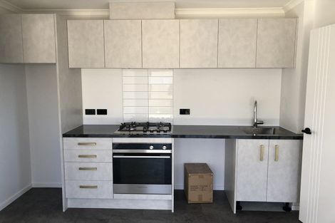 Photo of property in 2 Opaoa Way, Aotea, Porirua, 5024