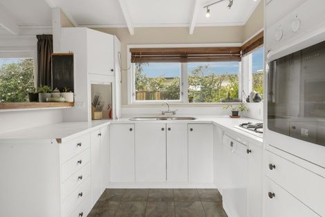 Photo of property in 18 Icarus Place, Sunnybrook, Rotorua, 3015