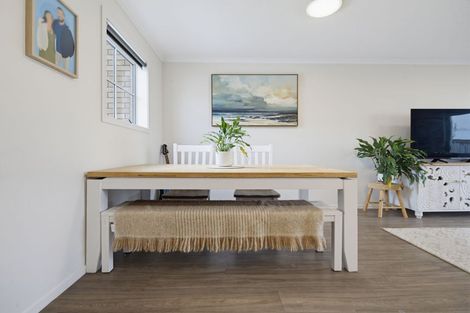 Photo of property in 27 Chiefs Court, Hamilton East, Hamilton, 3216