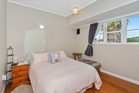Photo of property in 12 Himikera Avenue, Avondale, Auckland, 1026