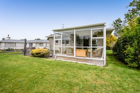 Photo of property in 6 Graham Street, Eltham, 4322