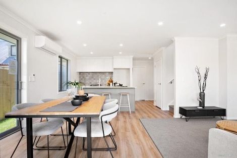 Photo of property in 1/18 Pickering Crescent, Chedworth, Hamilton, 3210