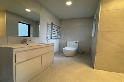 Photo of property in 1/218 Rosebank Road, Avondale, Auckland, 1026