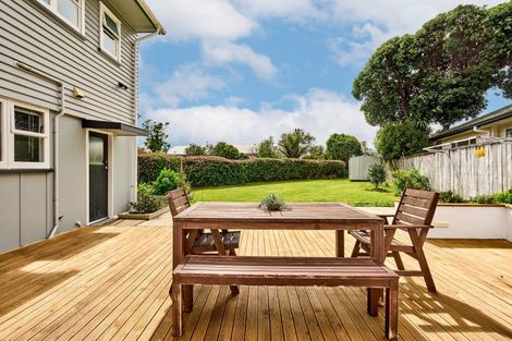 Photo of property in 7 Whakataki Grove, Waiwhetu, Lower Hutt, 5010
