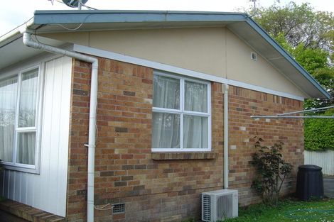 Photo of property in 2/148 Old Farm Road, Hamilton East, Hamilton, 3216