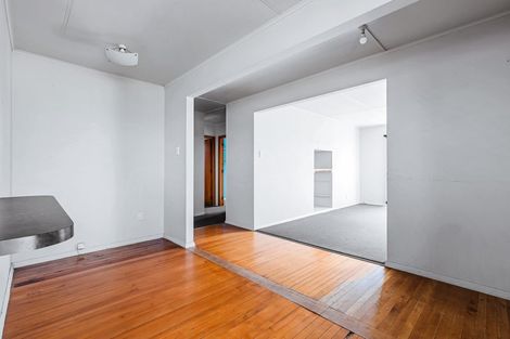 Photo of property in 4 Kauri Drive, Wairakei, Taupo, 3332