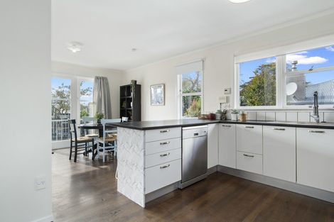 Photo of property in 90 Bellevue Road, Brookfield, Tauranga, 3110