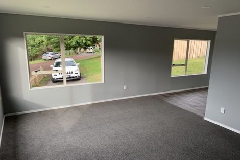 Photo of property in 12 Broadfield Street, Massey, Auckland, 0614