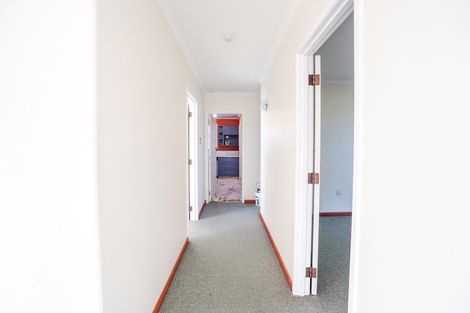 Photo of property in 6 Bond Street, Hokowhitu, Palmerston North, 4410