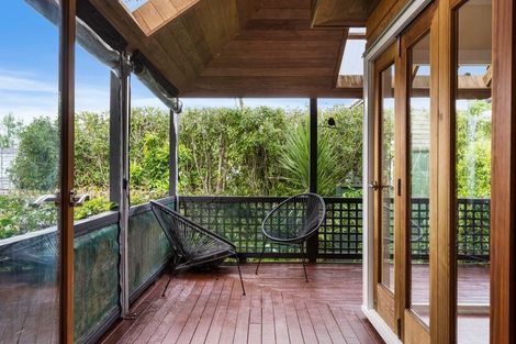 Photo of property in 2/36 Beulah Avenue, Rothesay Bay, Auckland, 0630