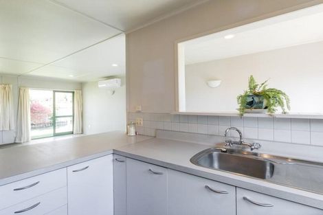 Photo of property in 810 Sylvan Road, Mayfair, Hastings, 4122