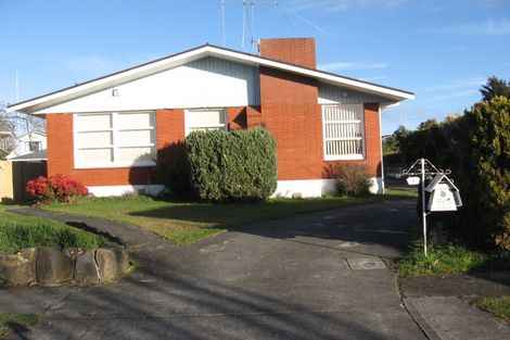 Photo of property in 6 Robert Grigg Place, Hamilton East, Hamilton, 3216