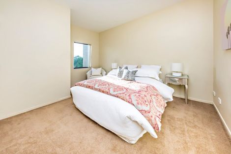 Photo of property in 19 Kirikiri Lane, East Tamaki, Auckland, 2013