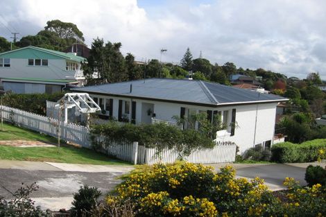 Photo of property in 1/6 View Road, Shelly Park, Auckland, 2014