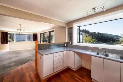 Photo of property in 27 Walkers Road, Lyttelton, 8082