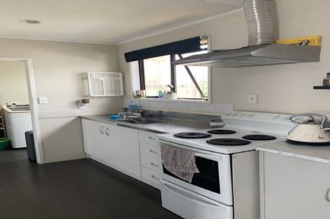 Photo of property in 1/15 Armada Drive, Ranui, Auckland, 0612