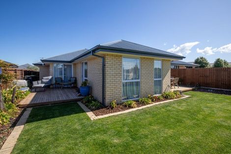 Photo of property in 9 Andesite Drive, Rolleston, 7614