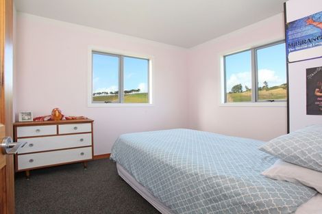 Photo of property in 40 Robertson Street, Raglan, 3225