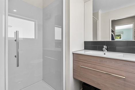 Photo of property in 8b Queensberry Terrace, Queensberry, Cromwell, 9383