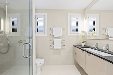 Photo of property in 2 Taramea Lane, Arrowtown, 9371