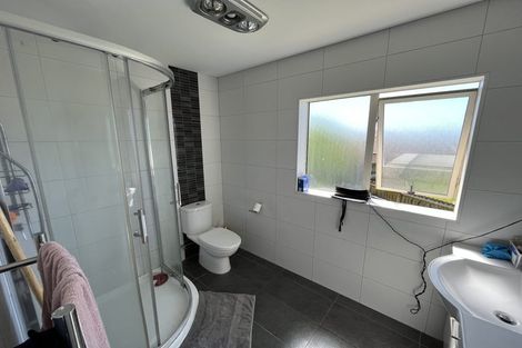 Photo of property in 18 Nicholas Gibbons Drive, Clendon Park, Auckland, 2103