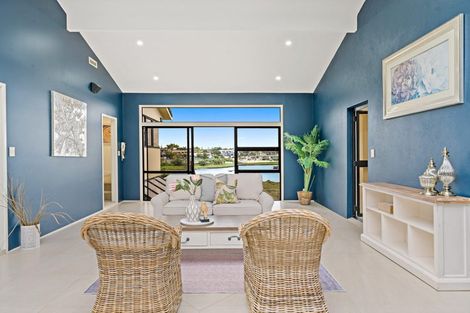 Photo of property in 38 Venus Place, Half Moon Bay, Auckland, 2012