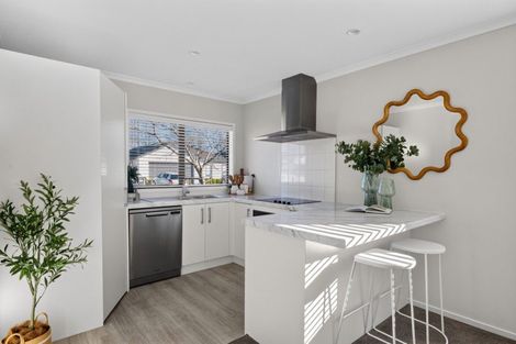 Photo of property in 21 Marion Crescent, Papamoa Beach, Papamoa, 3118