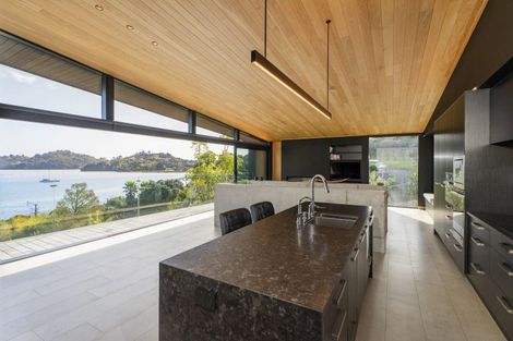 Photo of property in 90 Harbour View Road, Coromandel, 3581