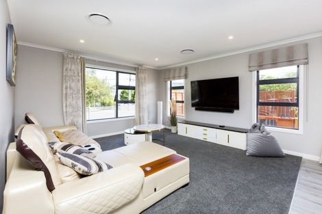 Photo of property in 4a Golders Road, Elderslea, Upper Hutt, 5018