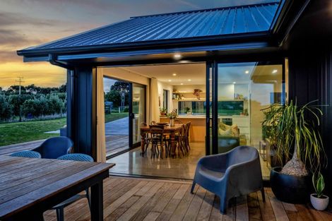 Photo of property in 2 Tasman Street, Opunake, 4616