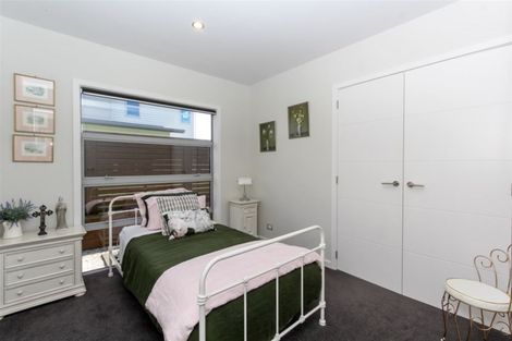 Photo of property in 7 St Andrews Parkway, Waiwhakaiho, New Plymouth, 4312