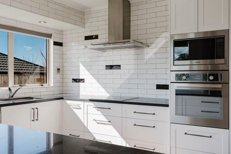 Photo of property in 38 Bartholomew Drive, Nawton, Hamilton, 3200