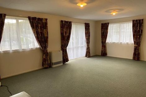 Photo of property in 16a Hampton Hill Road, Tawa, Wellington, 5028