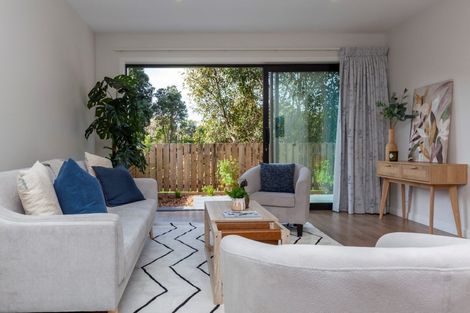 Photo of property in 77 Amohia Street, Paraparaumu, 5032