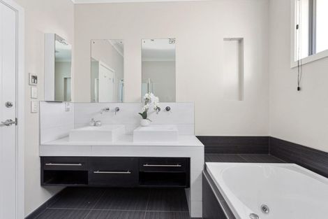 Photo of property in 5 Applefield Court, Northwood, Christchurch, 8051