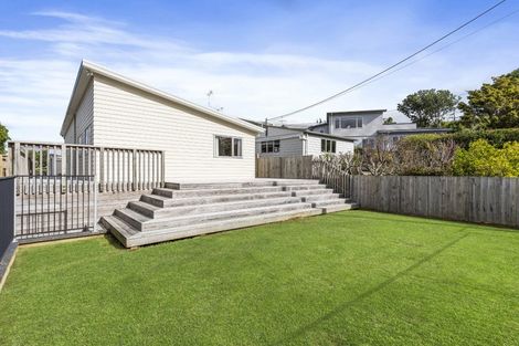Photo of property in 89 Shakespear Road, Army Bay, Whangaparaoa, 0930