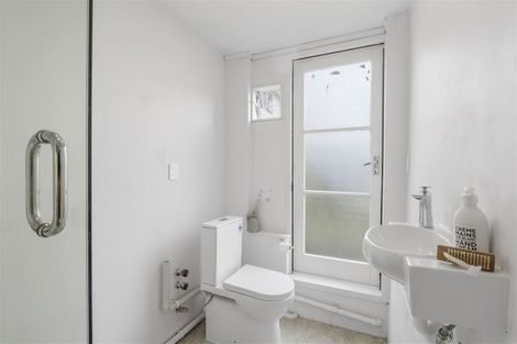 Photo of property in 2/69 Simon Ellice Drive, Bayview, Auckland, 0629