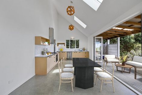 Photo of property in 8 Daphne Place, Mangawhai, 0505