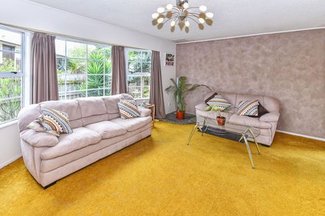 Photo of property in 22 Cheam Place, Pakuranga Heights, Auckland, 2010
