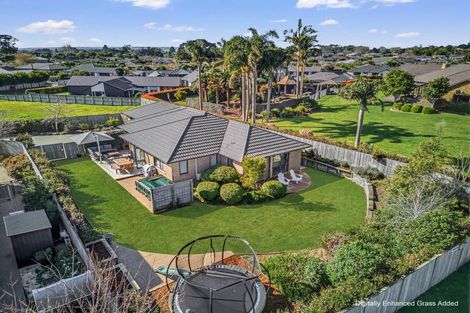 Photo of property in 5 Tavarnya Way, Patumahoe, Pukekohe, 2679