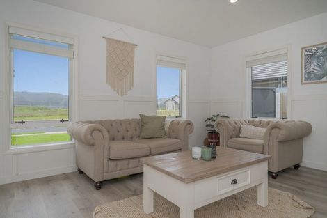 Photo of property in 94 Kupe Drive, Whitianga, 3510