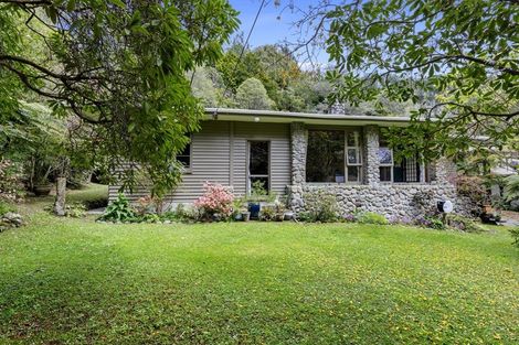 Photo of property in 496 Stokes Valley Road, Stokes Valley, Lower Hutt, 5019