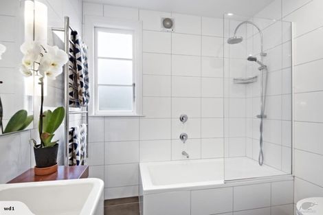 Photo of property in 87 Clyde Street, Island Bay, Wellington, 6023