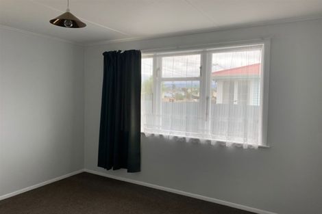 Photo of property in 35 Cameron Crescent, Masterton, 5810