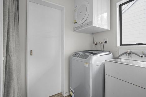 Photo of property in 2/1159 High Street, Taita, Lower Hutt, 5011