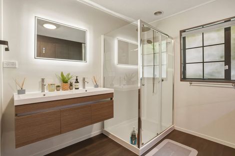 Photo of property in 220 South Road, Caversham, Dunedin, 9012