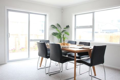 Photo of property in 27 Farnworth Terrace, Churton Park, Wellington, 6037