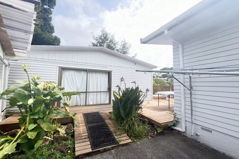 Photo of property in 63 Peach Road, Glenfield, Auckland, 0629